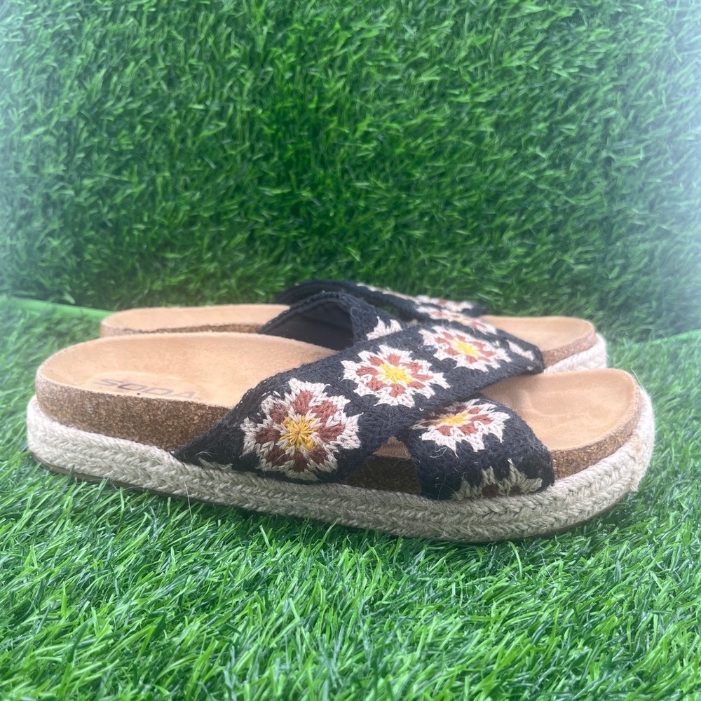 SODA Boho Floral Crochet Espadrille Slide Sandals Size 7 Hippie Chic Festival